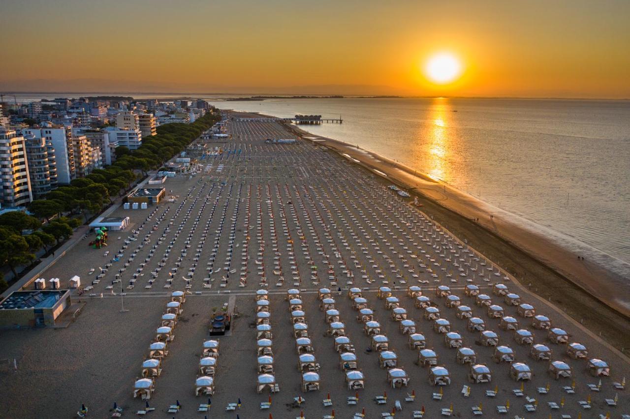 Appartamenti Dal Moro Lignano Sabbiadoro Kültér fotó