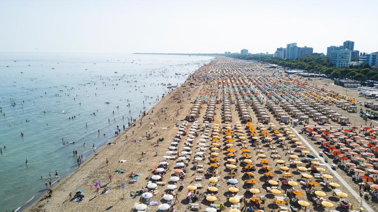 Appartamenti Dal Moro Lignano Sabbiadoro Kültér fotó